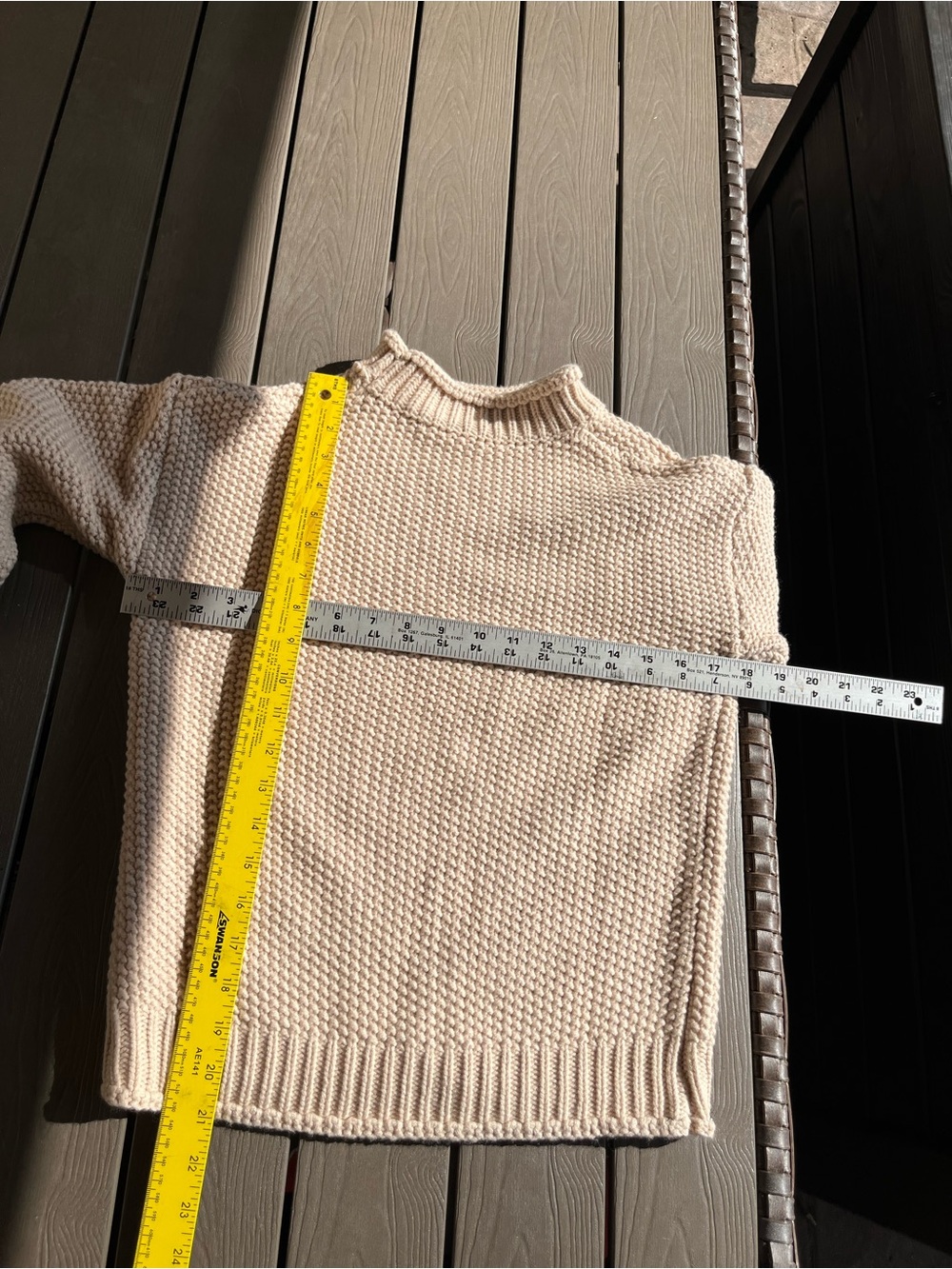 Sweater women no label storage find could be small or medium see photos